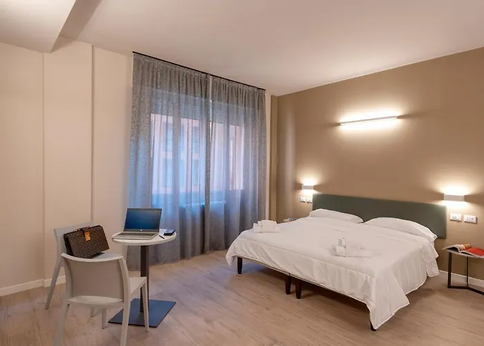 Astoria Comfort RoomsAlbergo